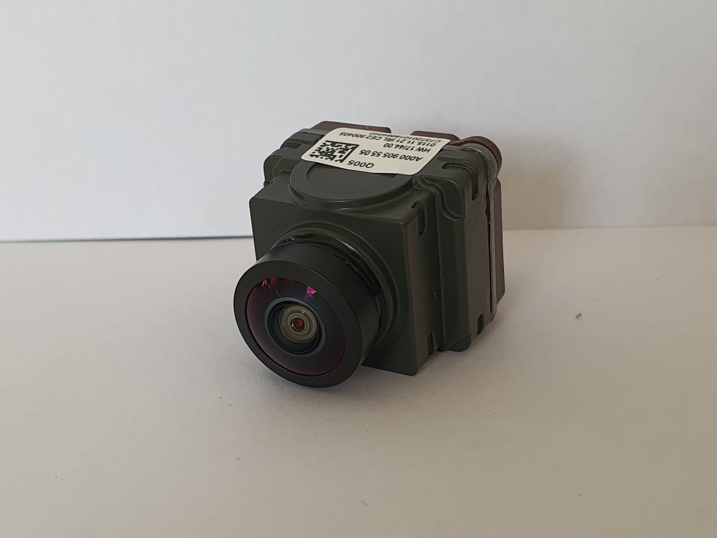 OEM-Fit Rear View Camera For Mercedes Benz (A0009055505)