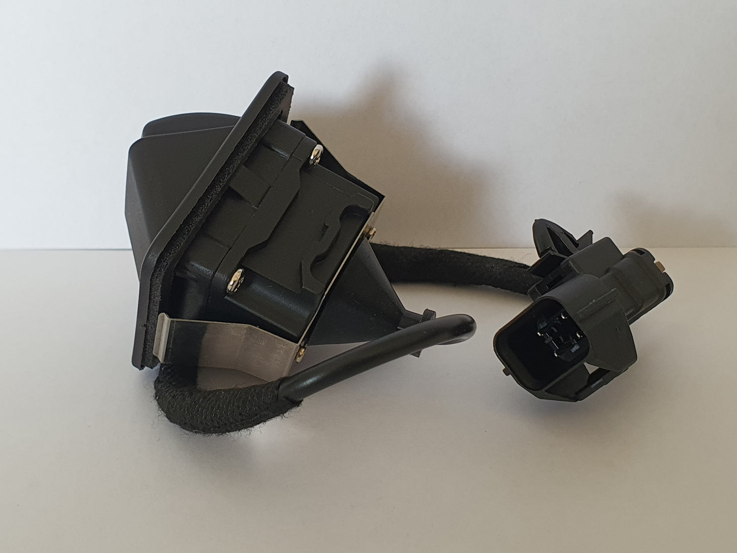 OEM-Fit Rear View Camera For Hyundai (95760-A6100)